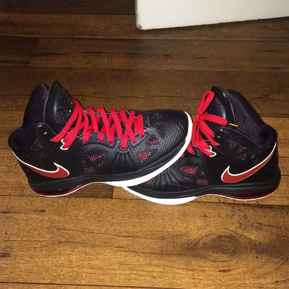 Lebrons 8 ps away - Picture 3 of 6